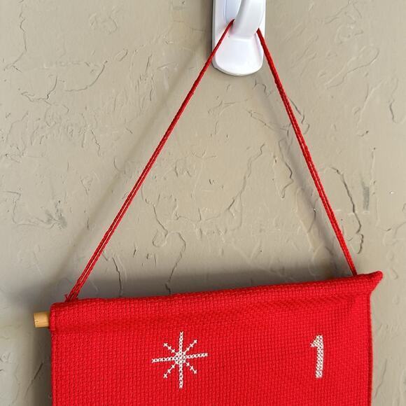 Red Christmas Countdown‎ homemade cross stitched embroidered Holiday Decoration - Picture 6 of 7